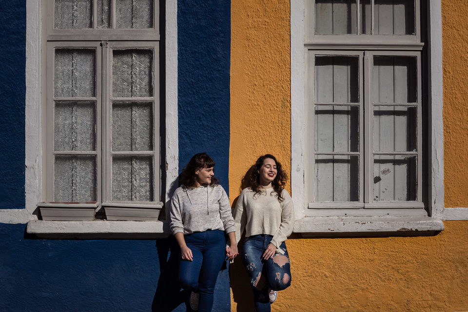 Ensaio de Casal Homoafetivo Urbano em Porto Alegre