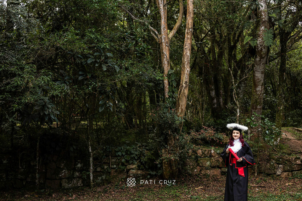 Ensaio de Formatura individual ao ar livre em Porto Alegre