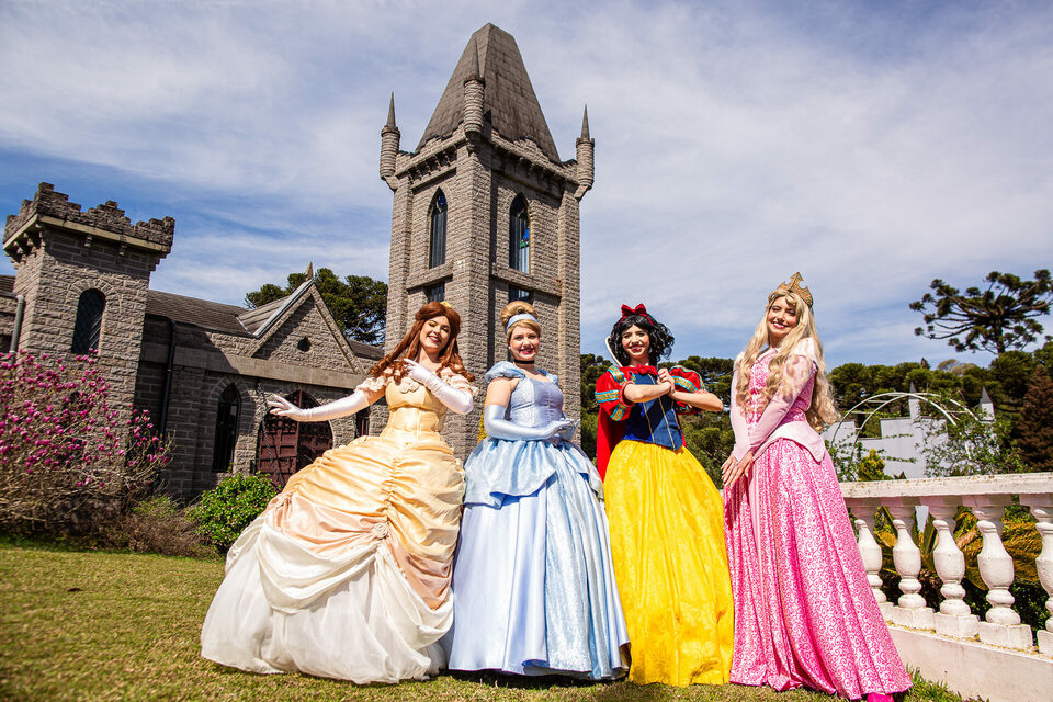 Ensaio fotográfico com princesas em castelo